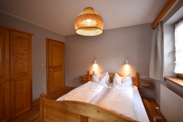Schlafzimmer 1, Malfon