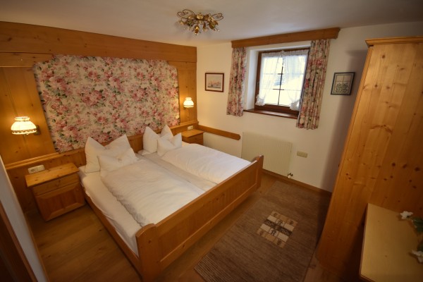 Schlafzimmer 2, Nessler